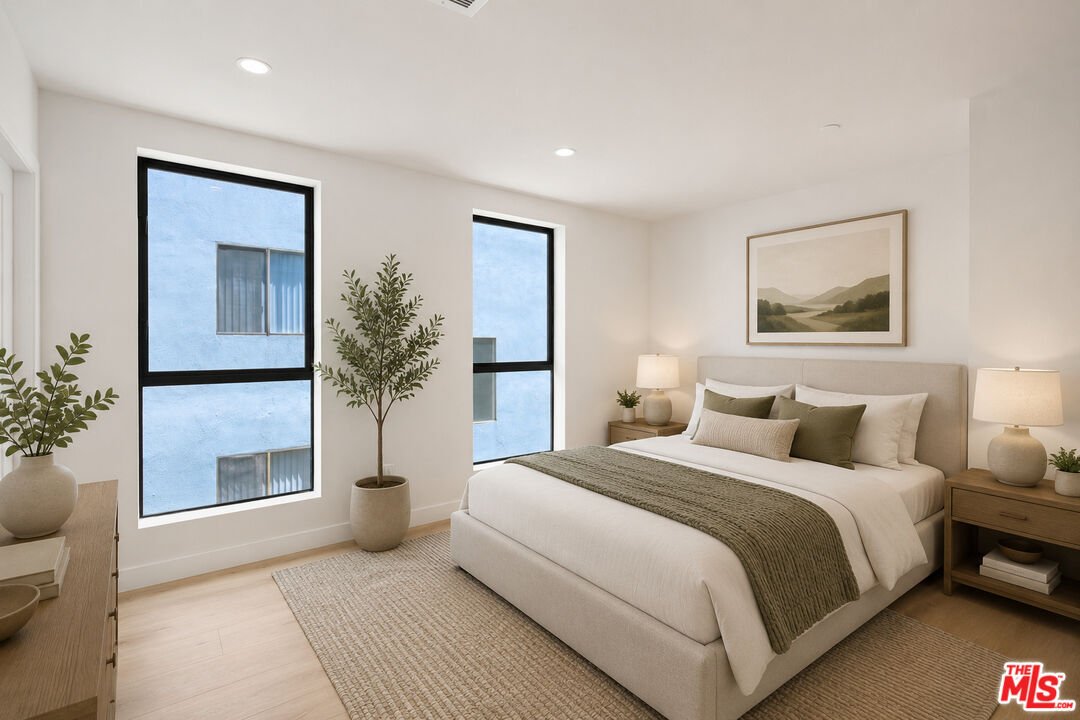 Condo in Los Angeles, California, United States 5 - 18434633