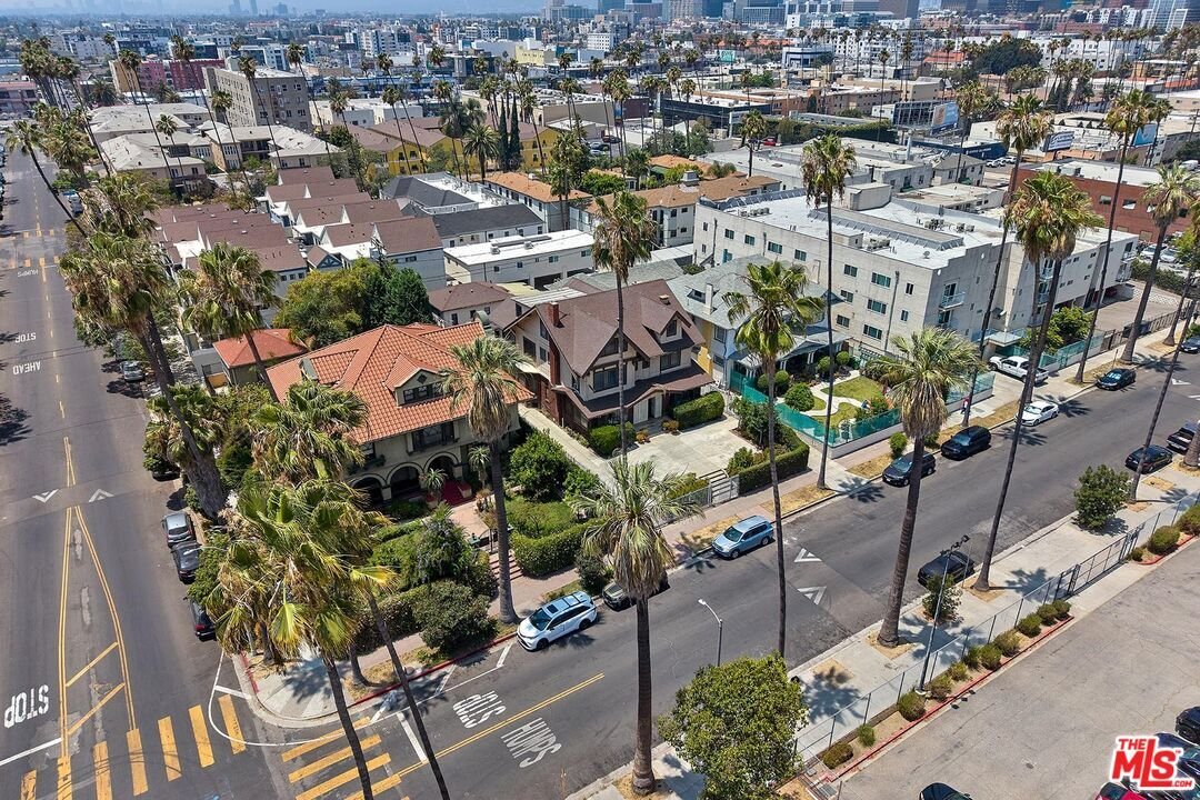 Land in Los Angeles, California, United States 5 - 18434597