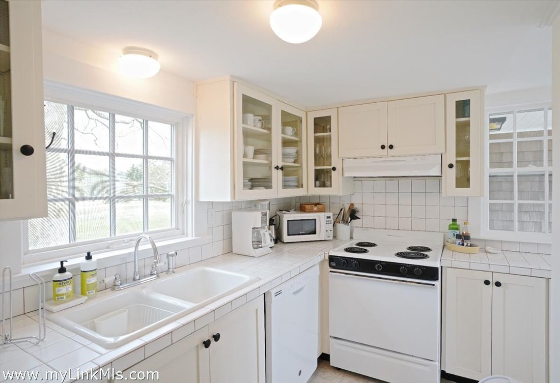 House in Edgartown, Massachusetts, United States 3 - 18434577