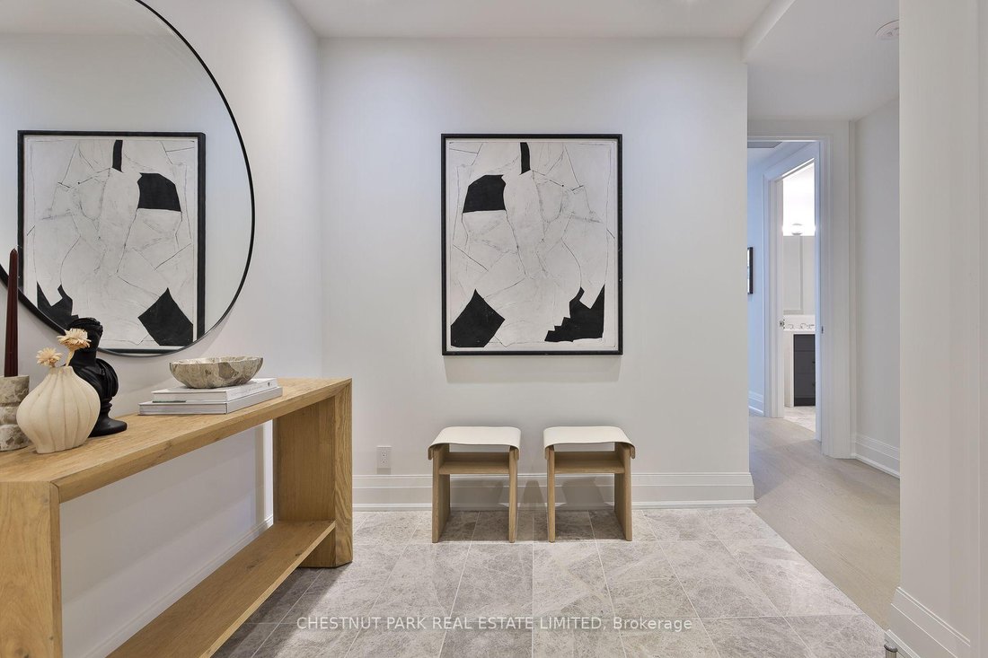 Apartment in Toronto, Ontario, Canada 2 - 18434595