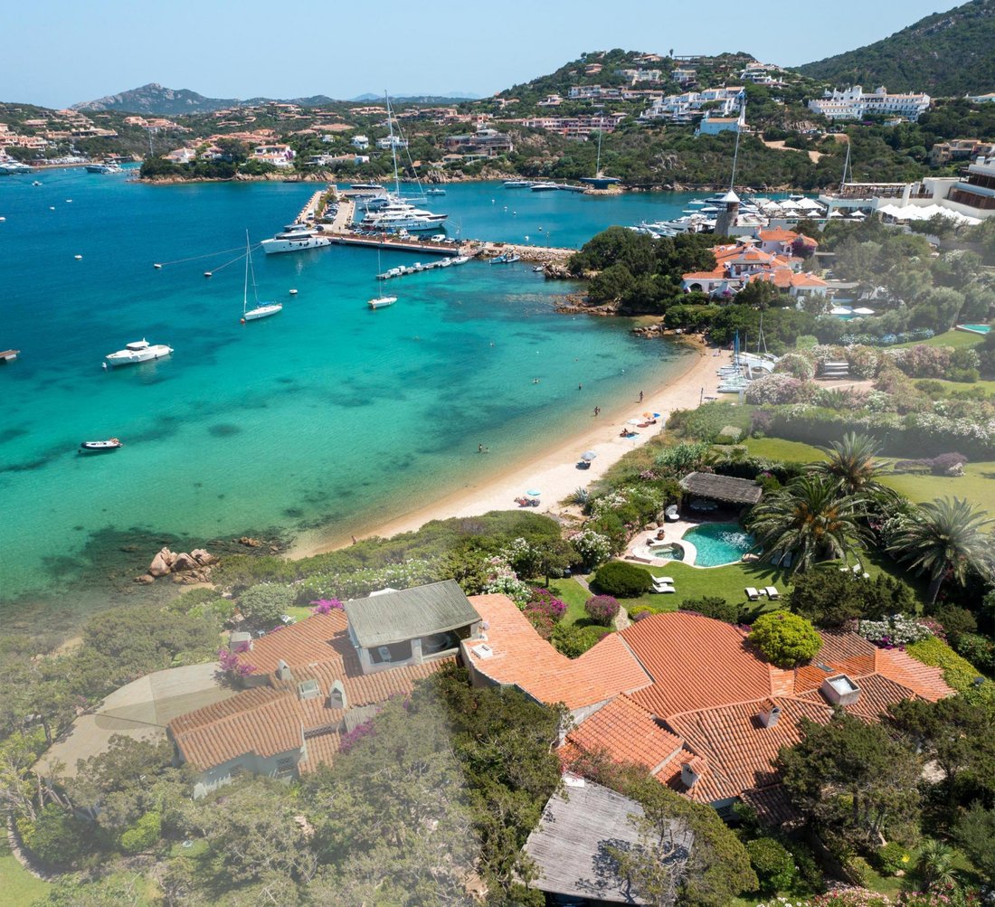 Maison de ville à Marina di Porto Cervo, Arzachena, Italie 1 - 18434557