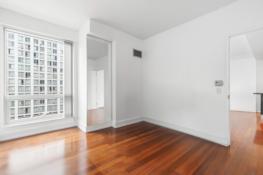 Condo in New York, New York, United States 5 - 18434488