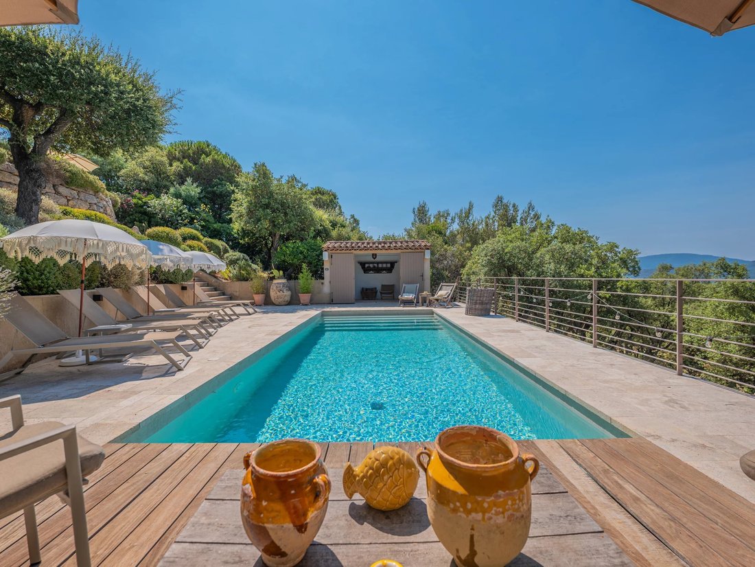 Villa in Grimaud, Provence-Alpes-Côte d'Azur, France 3 - 18434624