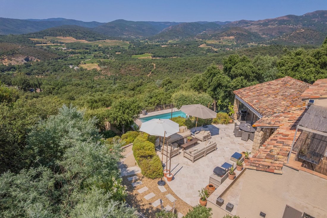Villa in Grimaud, Provence-Alpes-Côte d'Azur, France 2 - 18434624
