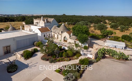 Estate in Noci, Apulia, Italy 1