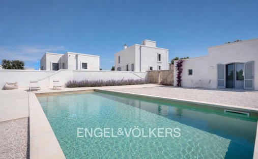 Villa in Savelletri, Selva di Fasano, Apulia 1