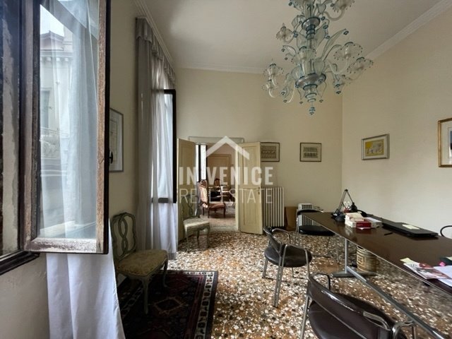 Apartment in San Marco, Venice, Italy 4 - 18435472