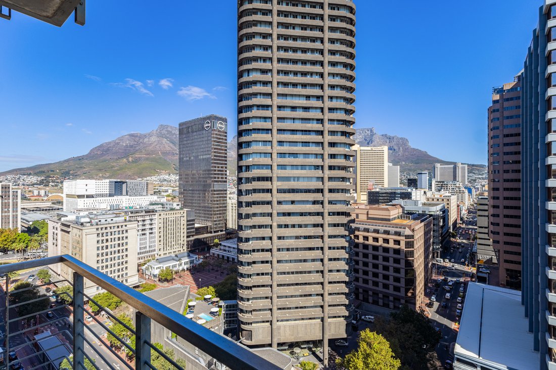Apartment in Foreshore, Cape Town, South Africa 1 - 18442937