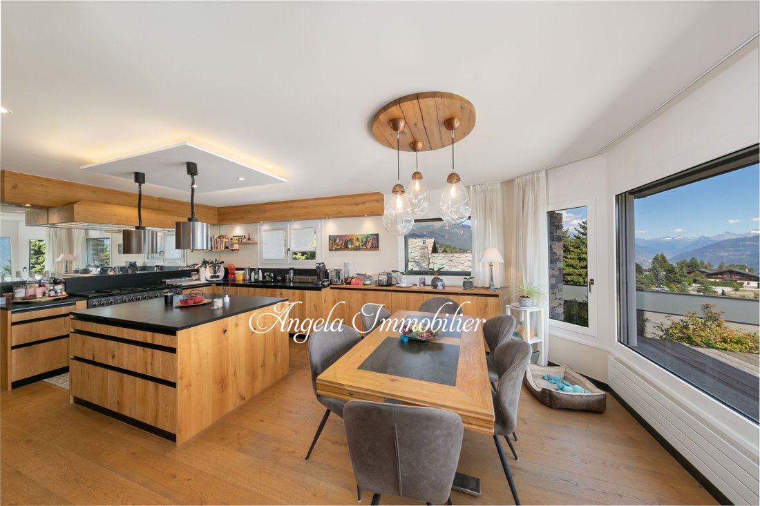 Chalet in Crans-Montana, Wallis, Schweiz 4 - 18435241
