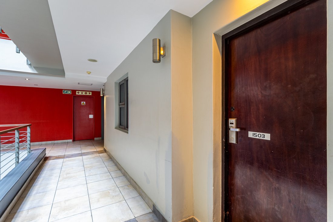 Apartment in Foreshore, Cape Town, South Africa 2 - 18442937