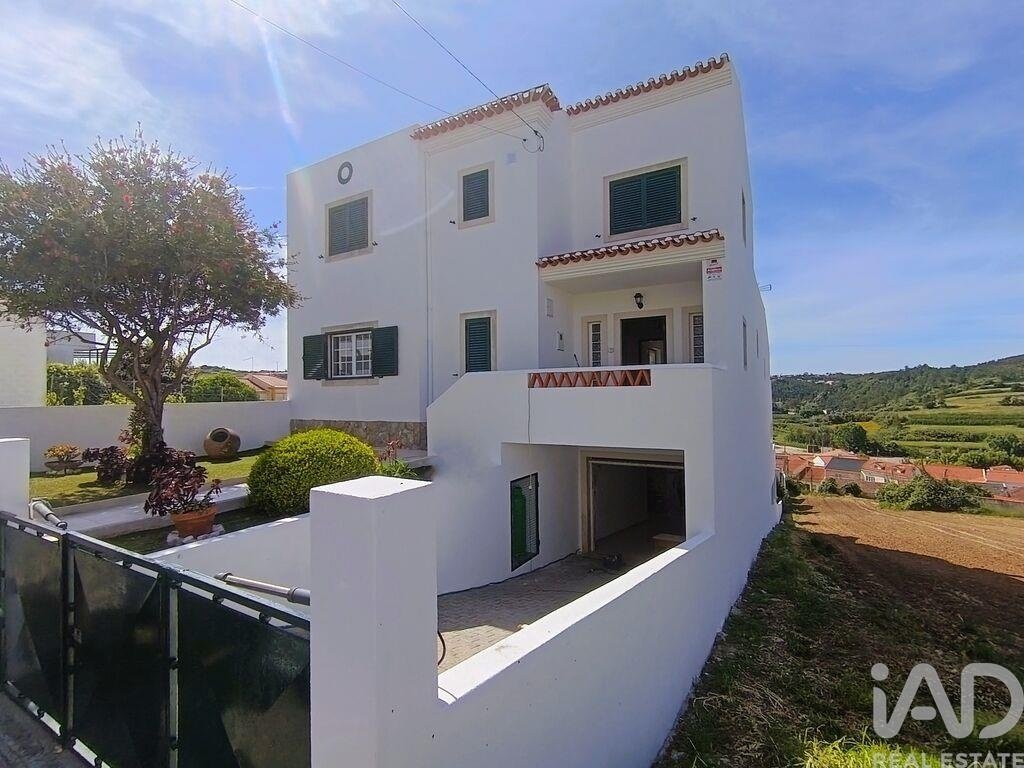 Townhouse in Vimeiro, Lisbon, Portugal 3 - 18435180