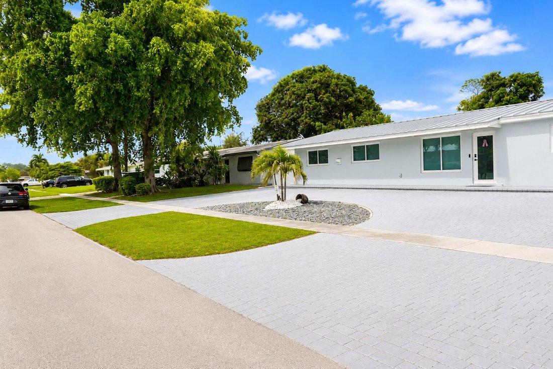 House in Deerfield Beach, Florida, United States 3 - 18436725