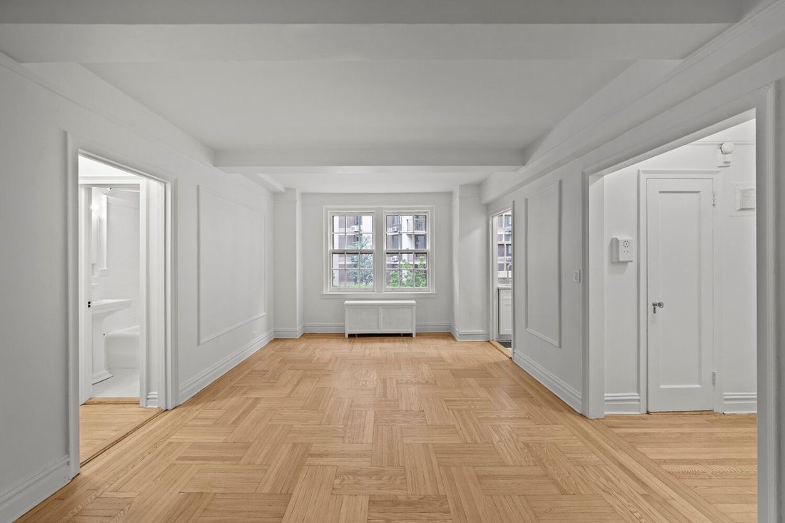 Co Op in New York, New York, United States 4 - 18369412