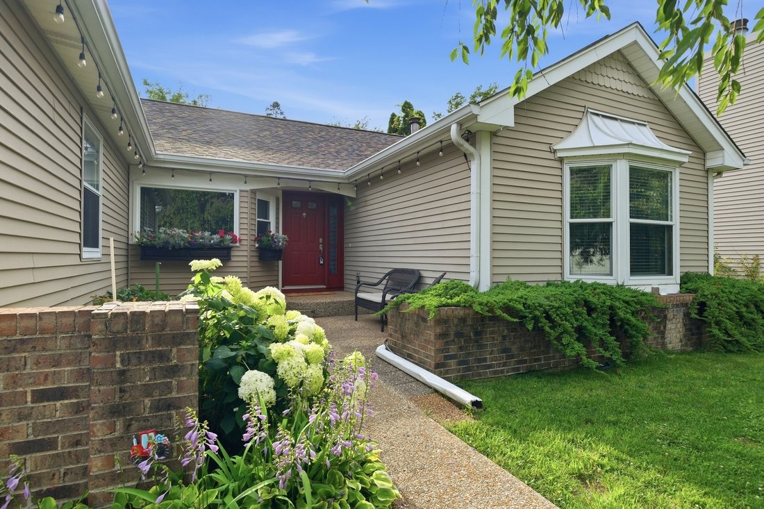 House in Wheeling, Illinois, United States 2 - 18440325