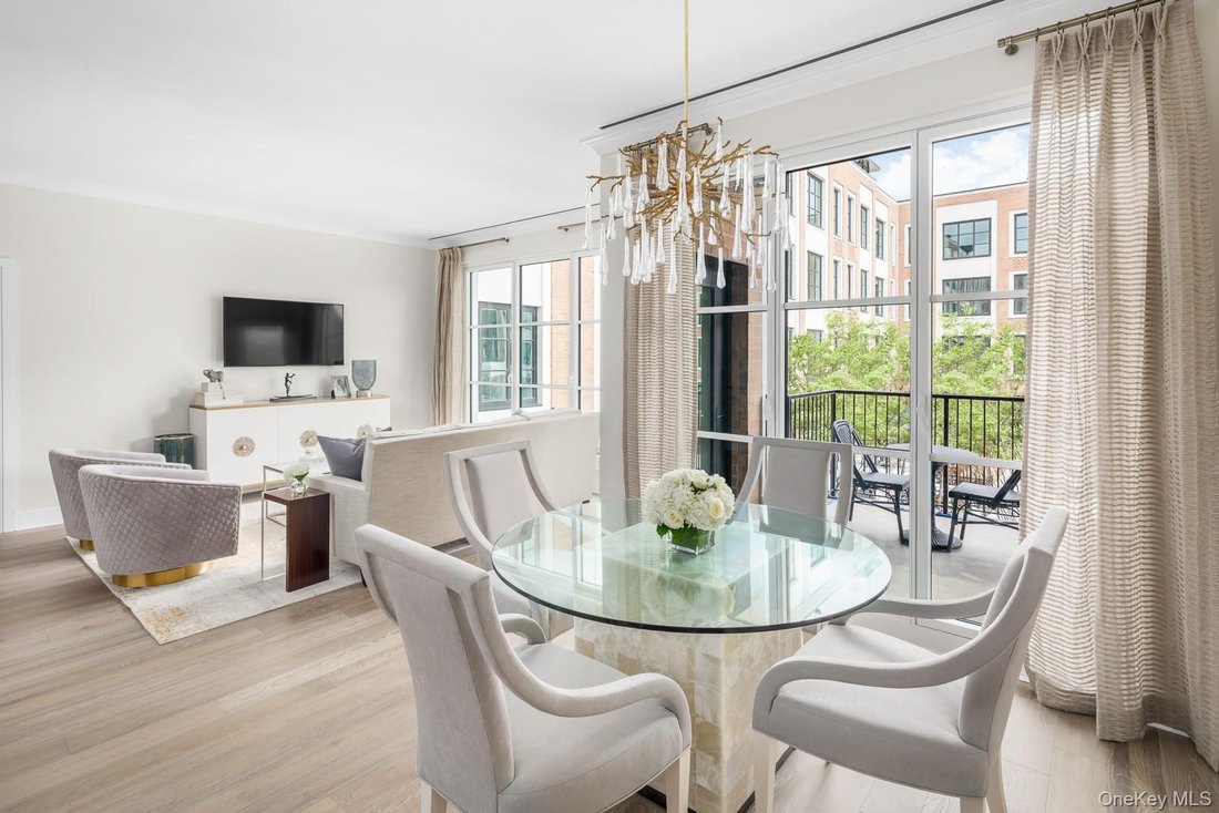 Condo in Glen Cove, New York, United States 1 - 18440594