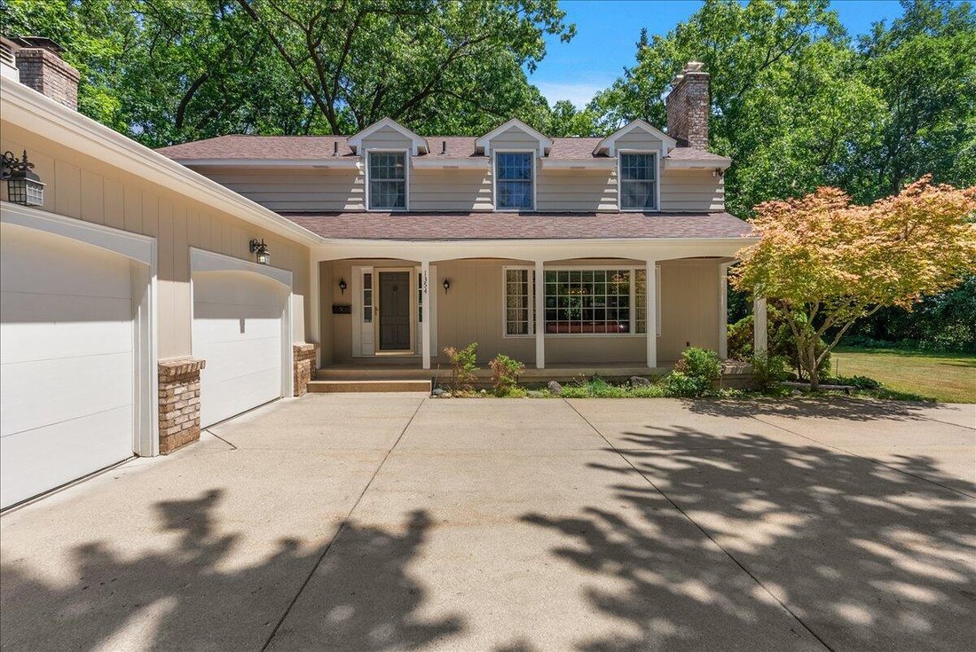 House in East Grand Rapids, Michigan, United States 5 - 18436716