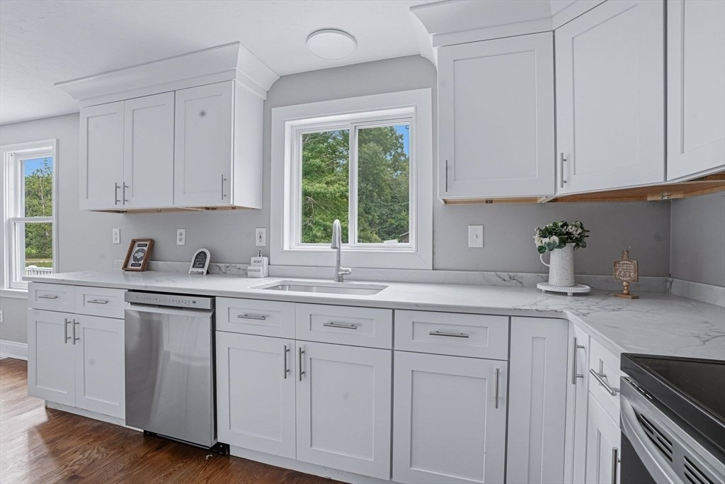 House in Dighton, Massachusetts, United States 4 - 18440922