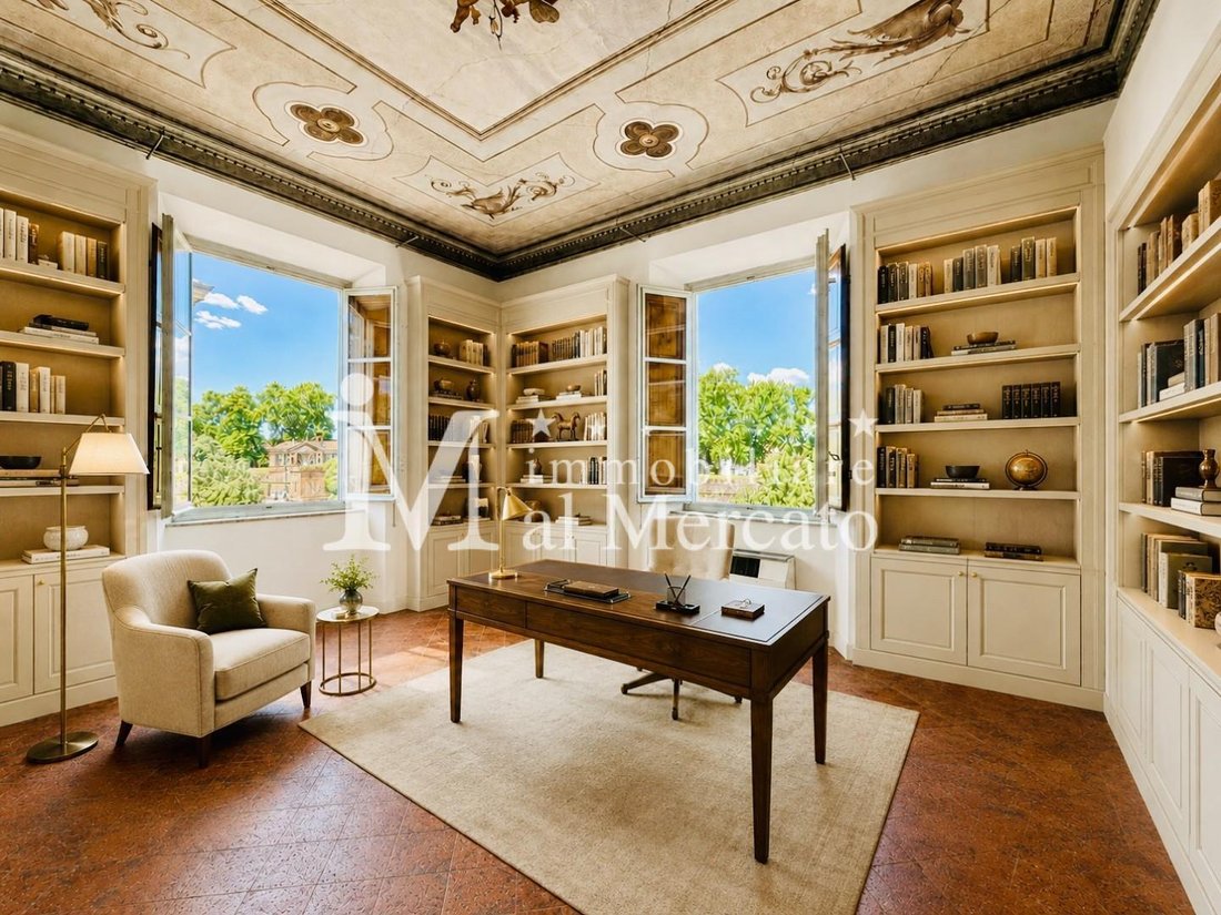 Apartment in Historic Center, Lucca, Tuscany 1 - 18439814