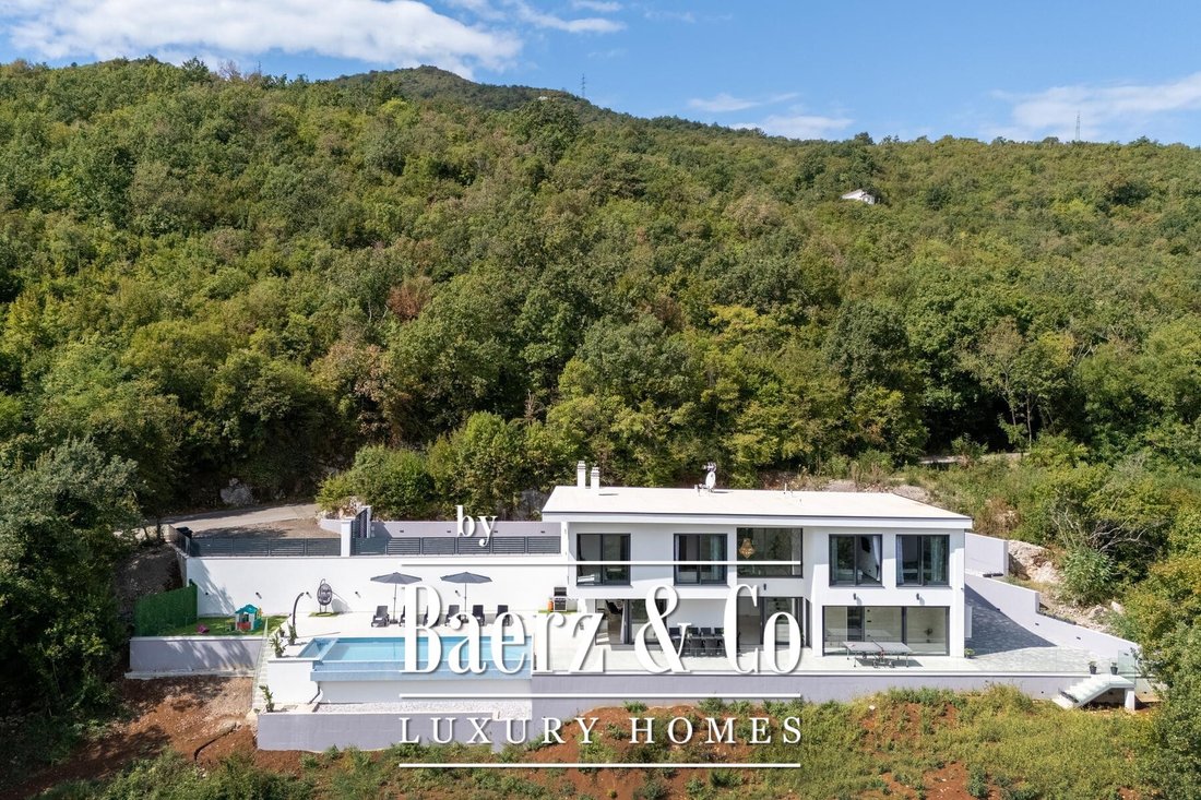 Townhouse in Opcina Matulji, Primorje-Gorski Kotar County, Croatia 1 - 18440495