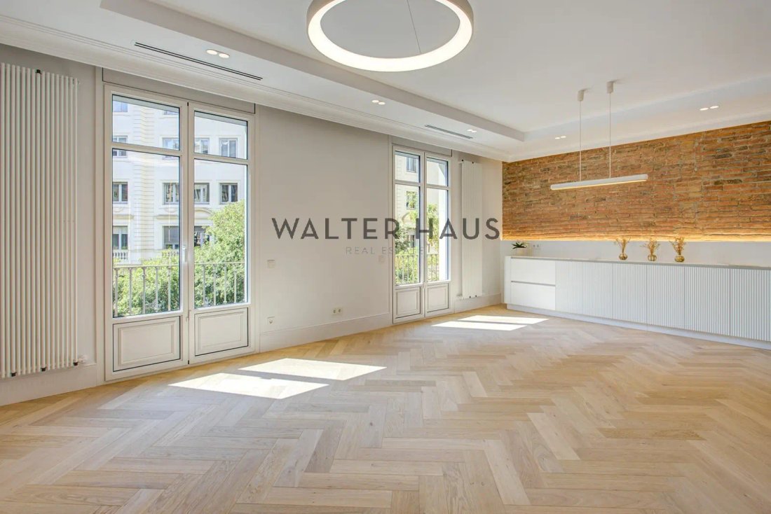 Apartment in Eixample, Barcelona, Spain 2 - 16697573