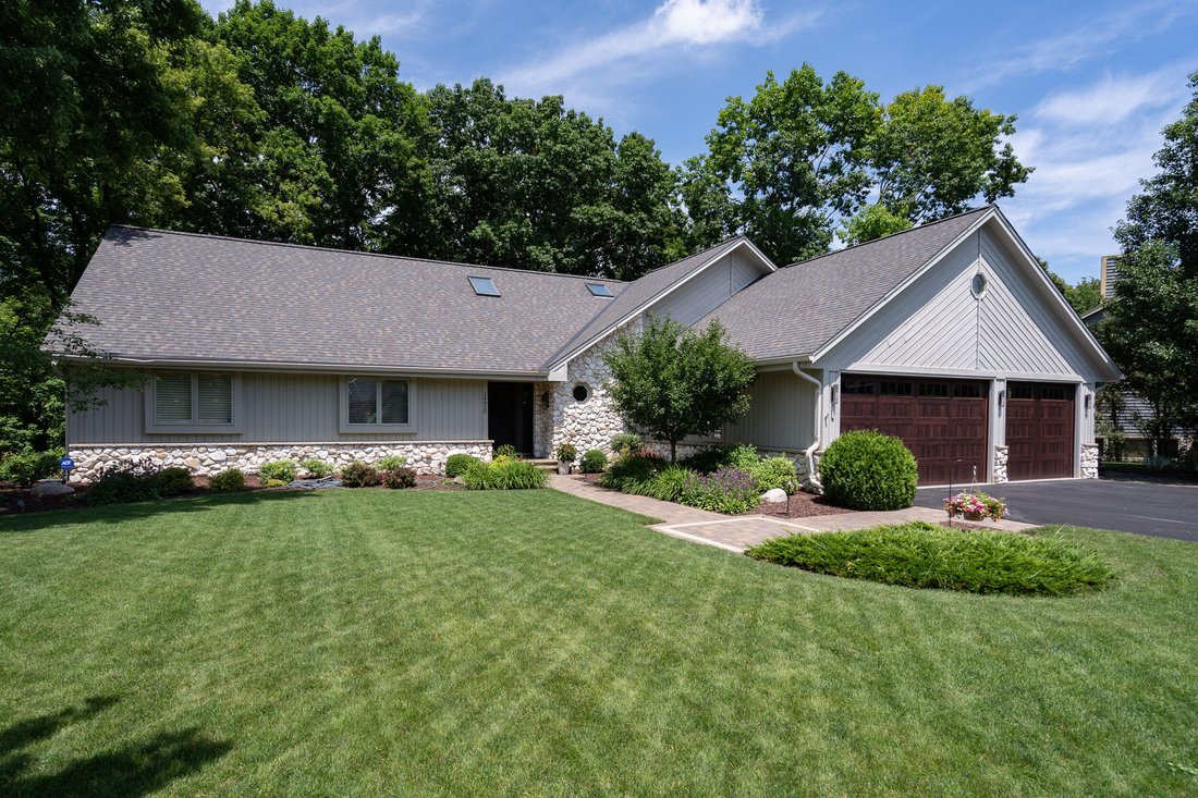 House in Brookfield, Wisconsin, United States 4 - 18442731