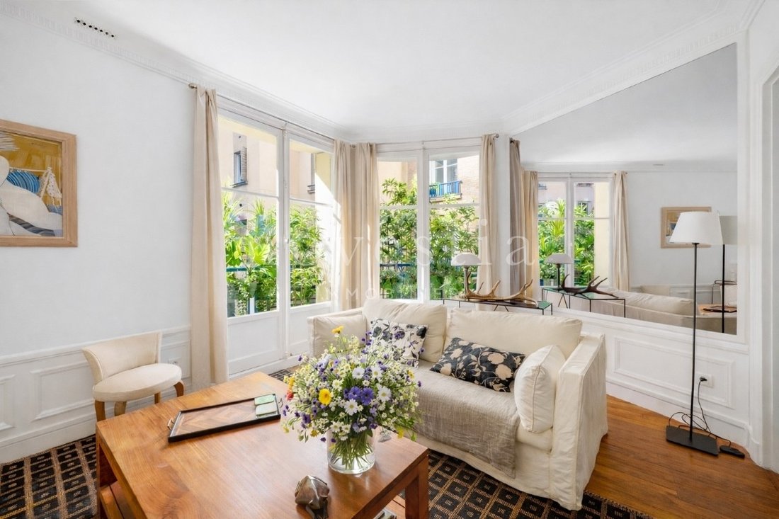 Apartment in Chaillot, Paris 16e Arrondissement, Paris 1 - 18436983