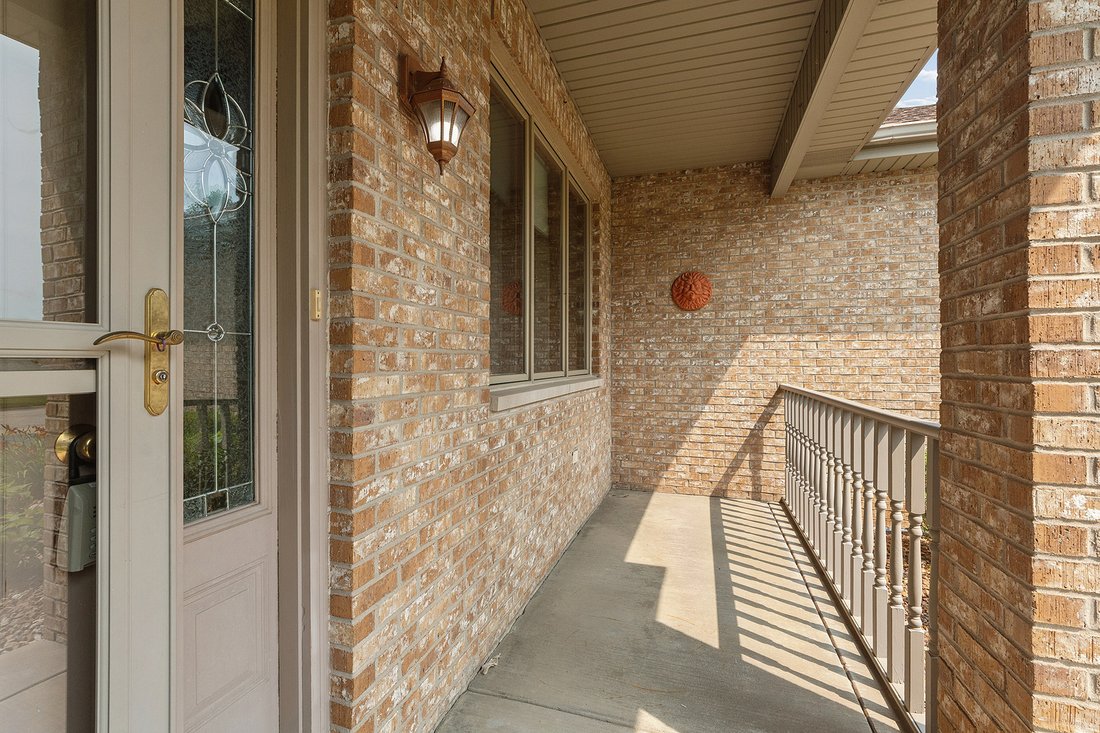 House in New Lenox, Illinois, United States 5 - 18437364