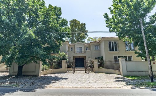 House in San Isidro, Buenos Aires Province, Argentina 1