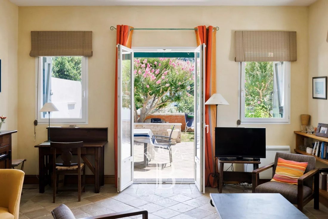 Townhouse in Sainte Barbe-Lac, Saint-Jean-de-Luz, France 5 - 18438069