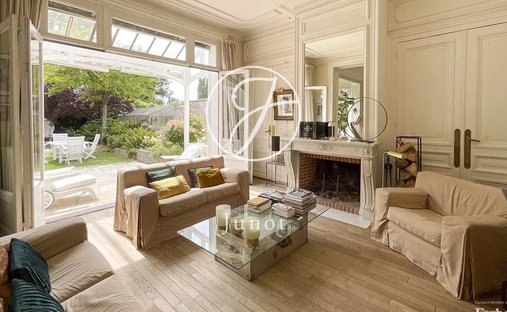 Apartment in Bourg, Lambersart, France 1