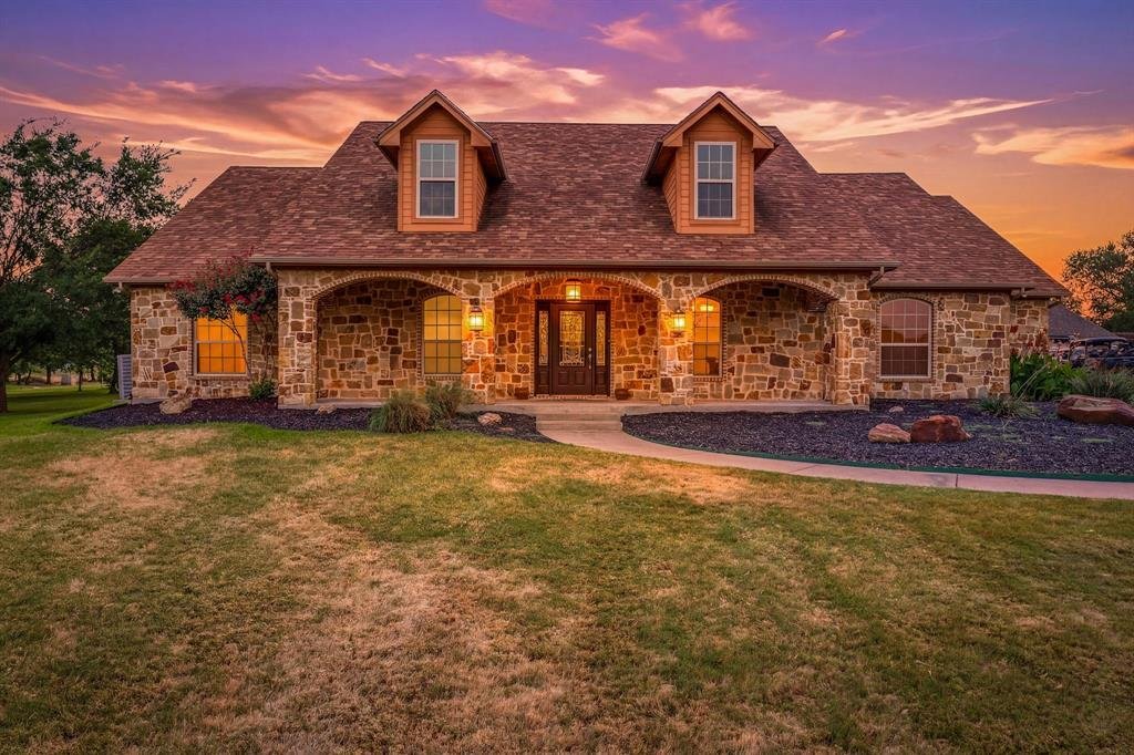 House in Granbury, Texas, United States 1 - 18440704