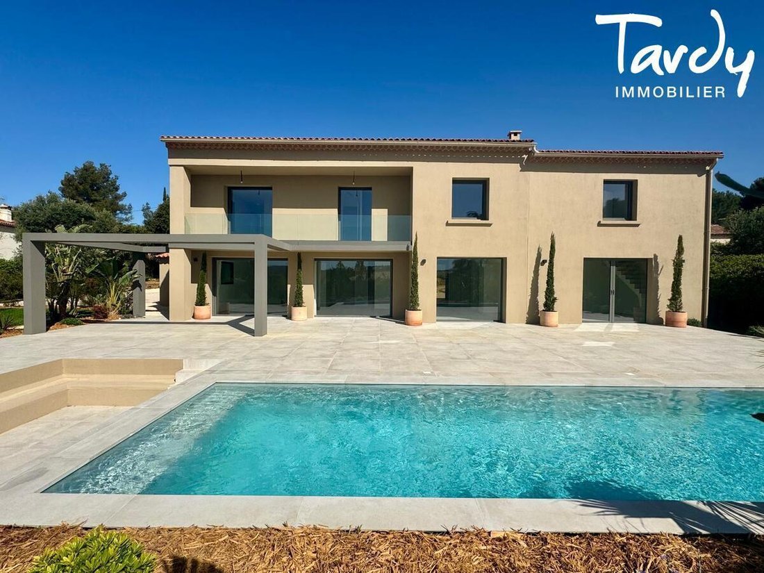 Villa in La Cadiere-d'Azur, Provence-Alpes-Côte d'Azur, France 4 - 17660108