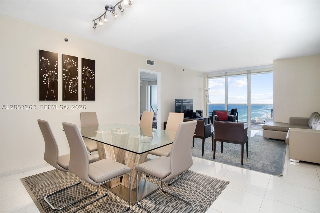 House in Hallandale Beach, Florida, United States 1 - 18441542