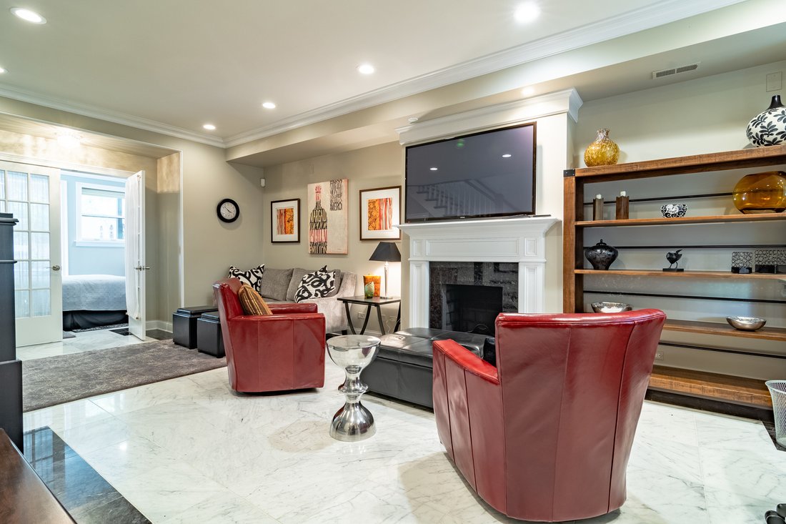 House in Chicago, Illinois, United States 3 - 18437381