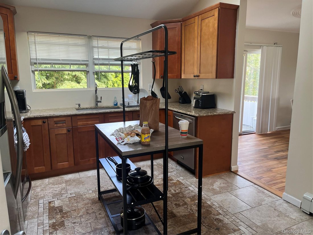 House in Farmingville, New York, United States 2 - 18440560