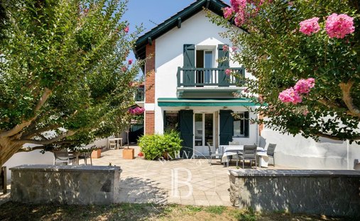 Residenza a Santa Barbara-Lago, Saint-Jean-de-Luz, Francia 1