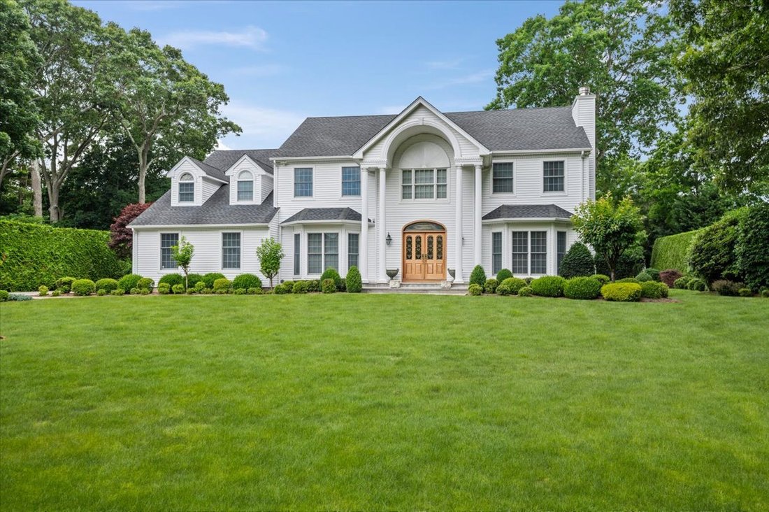 House in East Moriches, New York, United States 2 - 18435824