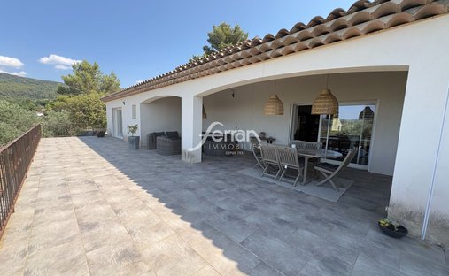 Villa à Callas, Provence-Alpes-Côte d'Azur, France 1