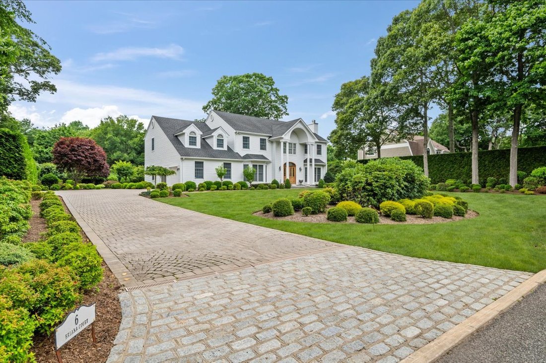 House in East Moriches, New York, United States 3 - 18435824