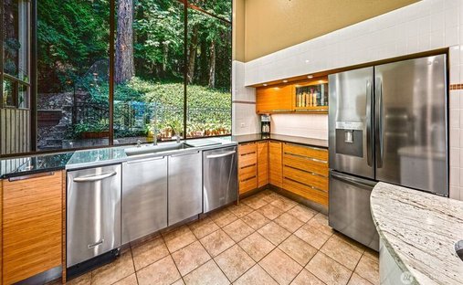 House in Mercer Island, Washington, United States 1