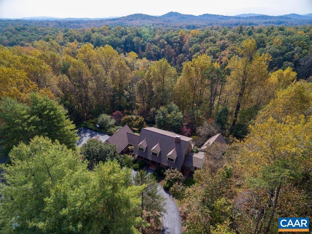 House in Charlottesville, Virginia, United States 2 - 18438969