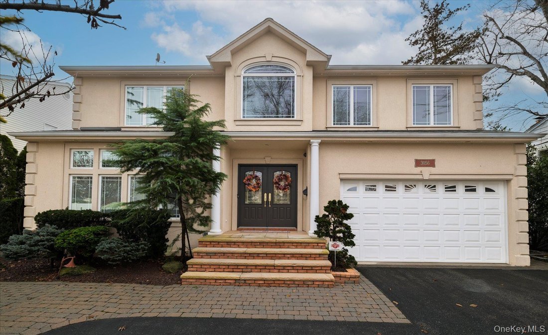 House in Wantagh, New York, United States 1 - 18436135