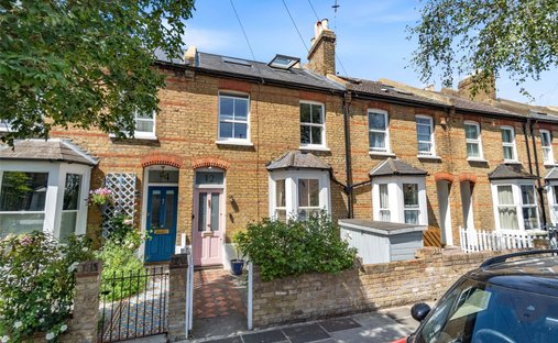 House in Richmond Upon Thames, England 1
