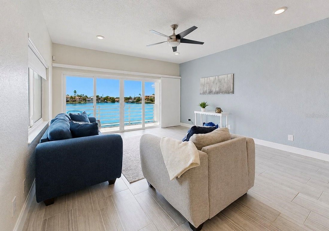 Townhouse in St. Pete Beach, Florida, United States 4 - 18439446