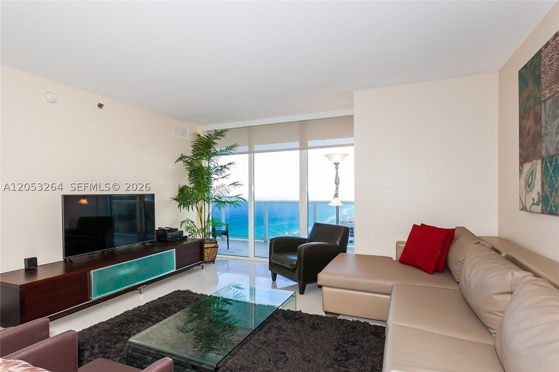 House in Hallandale Beach, Florida, United States 2 - 18441542