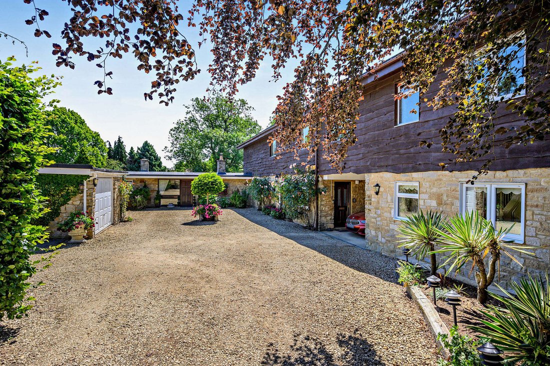 House in Finmere, England 1 - 17991224