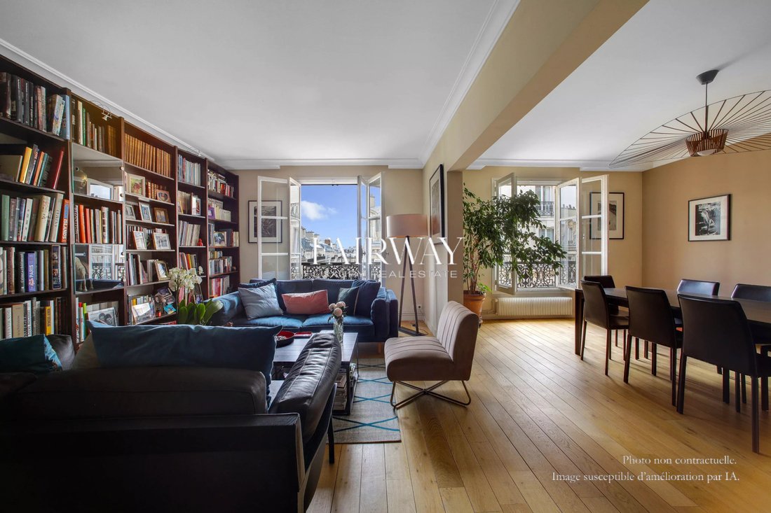 Apartment in Courcelles-Wagram, Paris 17e Arrondissement, Paris 4 - 18110924