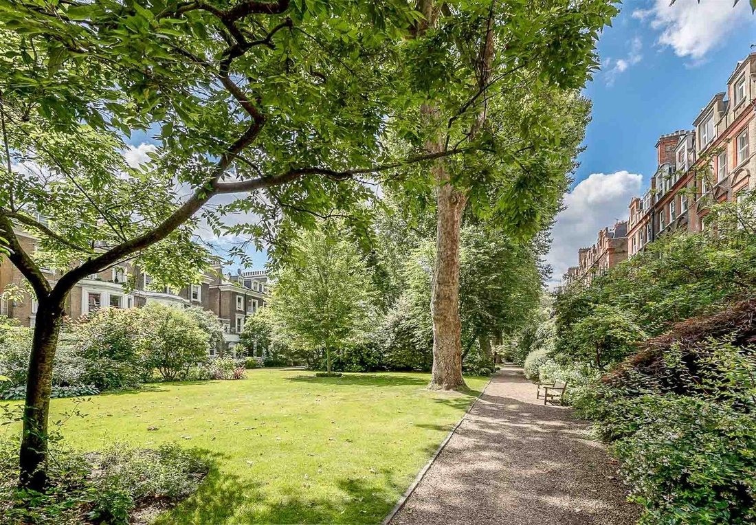 Apartment in Earls Court, Kensington And Chelsea, England 1 - 18436404