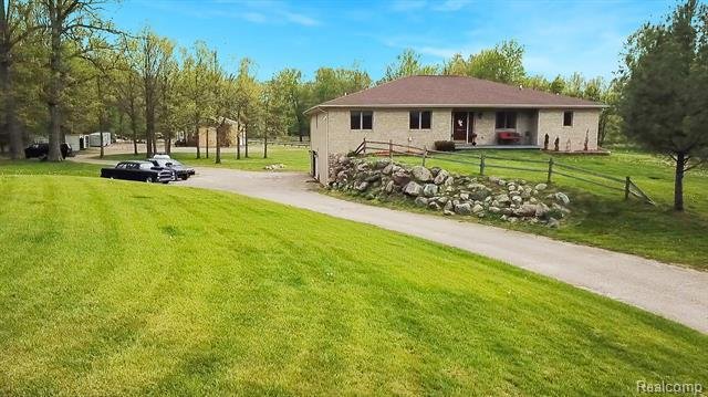 House in Howell, Michigan, United States 2 - 18155719