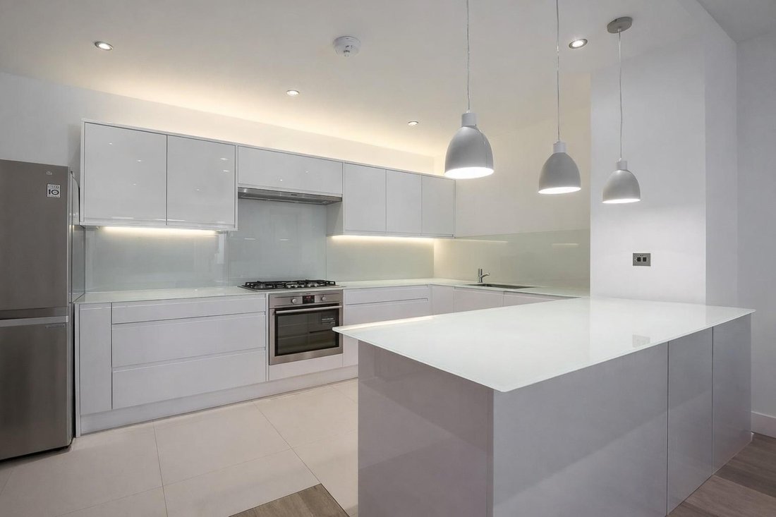 Apartment in Earls Court, Kensington And Chelsea, England 5 - 18436421